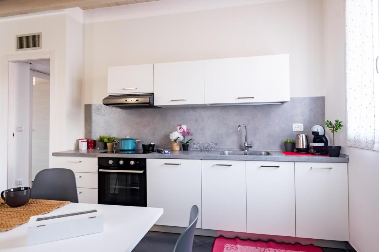 Residenza Gelsomino Desenzano del Garda Exterior foto